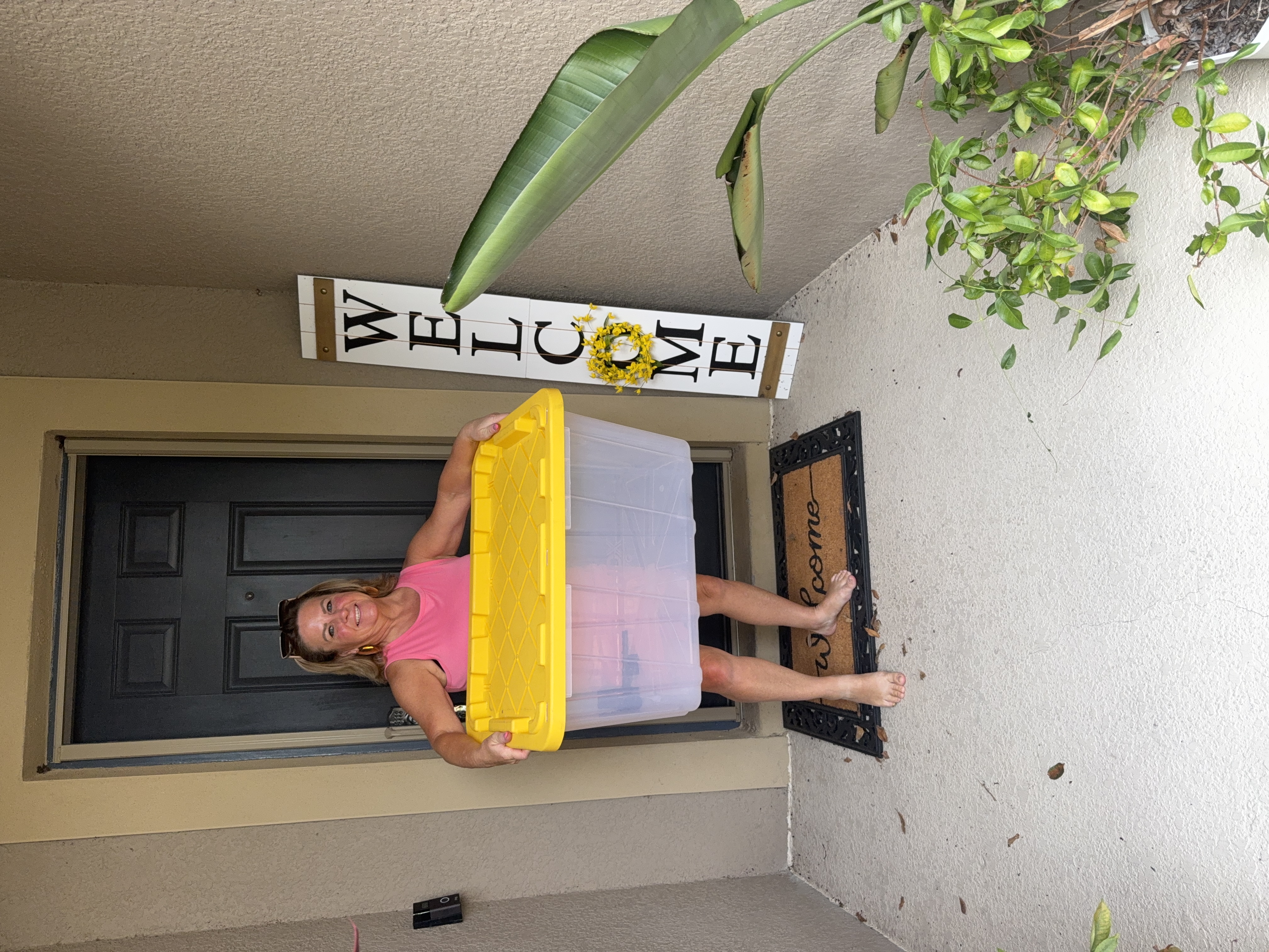 Donna delivering totes
